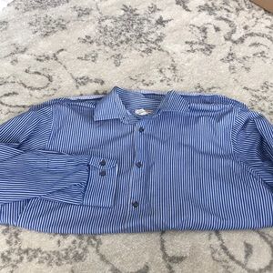 Banana Republic men’s Button Down shirt
